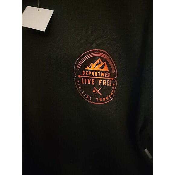 Depart West Mens Medium Live Free Logo Pullover NWT A105 New Excellent Shirt - Picture 5 of 5